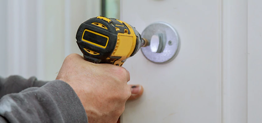 Street Locksmith For Smart Lock Repair in Belvidere, IL