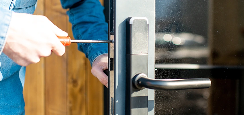 Aluminium Door Lock Replacement in Belvidere, Illinois